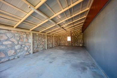 Multiple-home property with a total of 4 bedrooms, 4.5 baths - photo 39