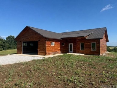 Experience the beauty of the Ozarks in this thoughtfully - photo 1