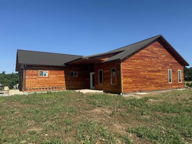 Experience the beauty of the Ozarks in this thoughtfully - photo 2
