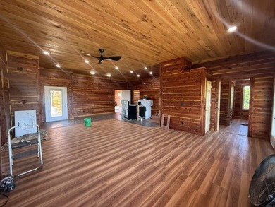 Experience the beauty of the Ozarks in this thoughtfully - photo 6