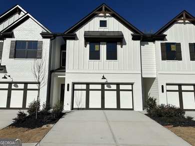 Lake Lanier Townhome/Townhouse For Sale in Gainesville Georgia