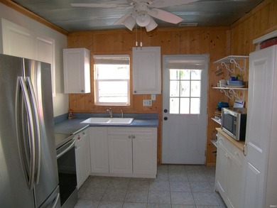 Immediate possession available with this year around 2 bedroom - photo 10