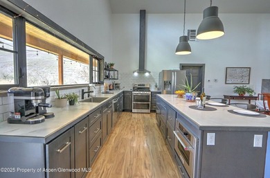 White Owl Ranch--your own private slice of paradise. Set on 240 - photo 11