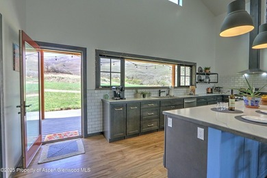 White Owl Ranch--your own private slice of paradise. Set on 240 - photo 12