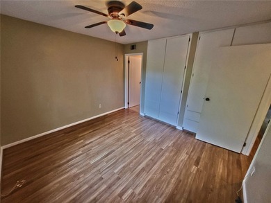 This 2 bedroom 2 bath unit offers privacy & peaceful setting - photo 14