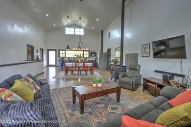 White Owl Ranch--your own private slice of paradise. Set on 240 - photo 15