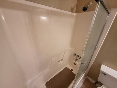 This 2 bedroom 2 bath unit offers privacy & peaceful setting - photo 18