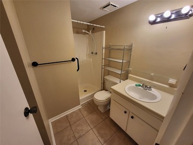 This 2 bedroom 2 bath unit offers privacy & peaceful setting - photo 21