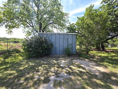Price reduction! Seller is ready to move on! Plenty of room to - photo 22
