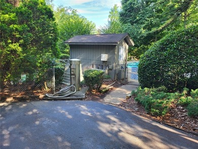 This 2 bedroom 2 bath unit offers privacy & peaceful setting - photo 24