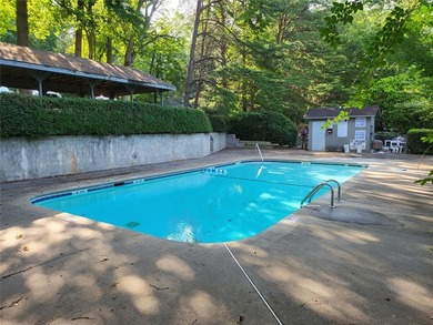 This 2 bedroom 2 bath unit offers privacy & peaceful setting - photo 26