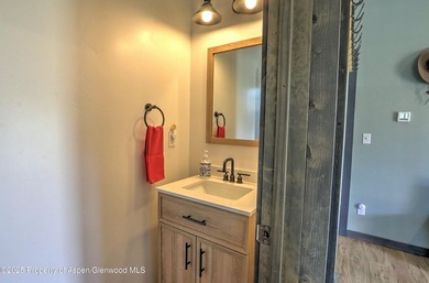 White Owl Ranch--your own private slice of paradise. Set on 240 - photo 27