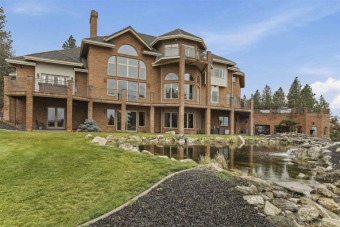 (private lake, pond, creek) Home For Sale in Veradale Washington