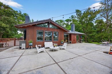 This rare 2 acre estate is one of Wilmington's most unique - photo 32