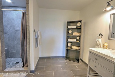 White Owl Ranch--your own private slice of paradise. Set on 240 - photo 36
