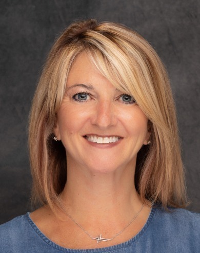 Teresa Rufty with TMR Realty, Inc. in NC advertising on LakeHouse.com