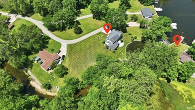Built by the renowned Miller Brothers, this spacious waterfront - photo 7