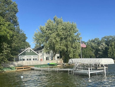 Rock Lake - Jefferson County Home For Sale in Lake Mills Wisconsin