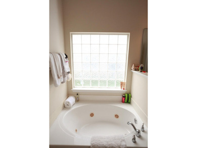 Nicely updated home in well desired area of the Grand Oaks - photo 17