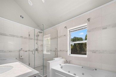 Exquisite custom-built Colonial elegantly positioned midblock on - photo 19