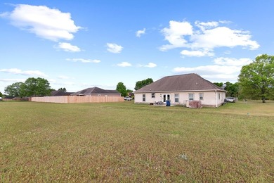 Beautifully maintained 4-bedroom home near Headland Country - photo 26