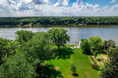 Spectacular Rock River location! This wonderful home offers 75 - photo 6
