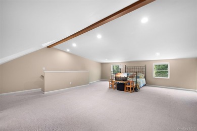 Exquisite custom-built Colonial elegantly positioned midblock on - photo 32