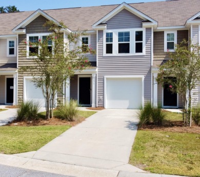 Lake Home For Sale in North Charleston, South Carolina