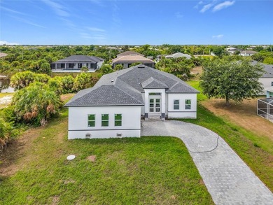 Welcome to your custom waterfront dream home opportunity in the - photo 1