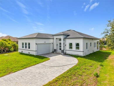 Welcome to your custom waterfront dream home opportunity in the - photo 3