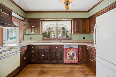 Nestled within a charming community on a beautiful, private 1 - photo 13