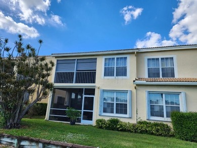 Beautiful first floor coach home centrally located in Boca Raton - photo 21