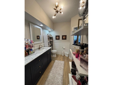 Beautiful first floor coach home centrally located in Boca Raton - photo 25