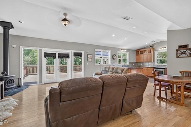 Picturesque Creekfront Farmhouse on 5.03 fully fenced acres! - photo 6