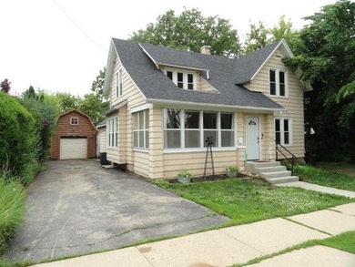 Rock River - Jefferson County Home Active Under Contract in Fort Atkinson Wisconsin