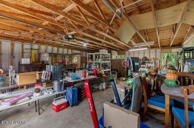 Need space for toys? Livestock? Also a source for immediate - photo 32