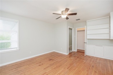 Enjoy this fantastic neighborhood, just blocks from Ocean Drive - photo 35