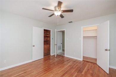 Enjoy this fantastic neighborhood, just blocks from Ocean Drive - photo 36