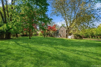Nestled within a charming community on a beautiful, private 1 - photo 37