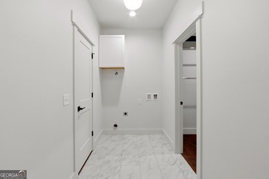 Superlative NEW CONSTRUCTION (w/ dock access) in the heart of - photo 39