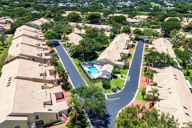 Beautiful first floor coach home centrally located in Boca Raton - photo 40