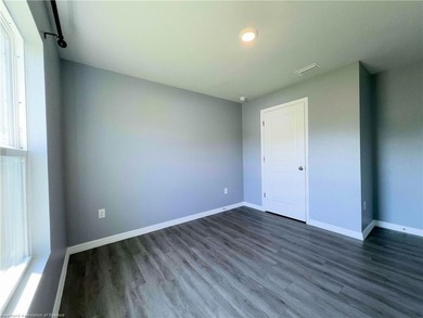Welcome to this 4-bedroom, 2-bathroom home, perfect for families - photo 9