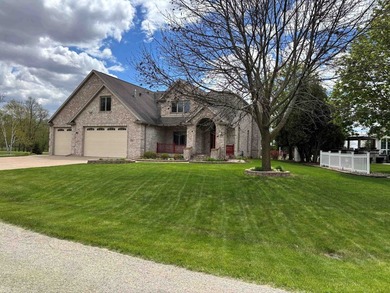 Lake Winnebago Home For Sale in Sherwood Wisconsin