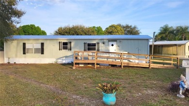 Lake Home For Sale in Okeechobee, Florida