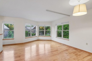 Welcome to this bright and airy 2-bedroom, 2-bath - photo 6