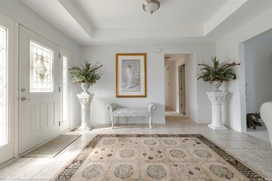 Welcome to this exceptionally well-kept home in the sought-after - photo 11