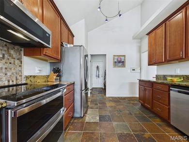 Nothing to do but move right in! This stunning stand-alone villa - photo 18