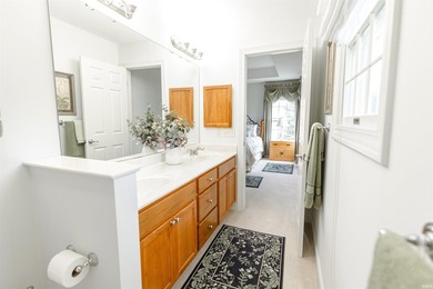 Welcome to this exceptionally well-kept home in the sought-after - photo 19