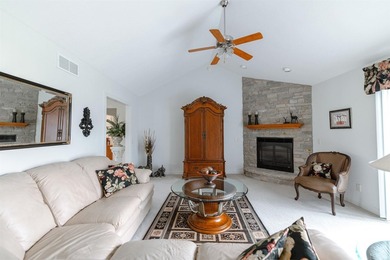 Welcome to this exceptionally well-kept home in the sought-after - photo 20