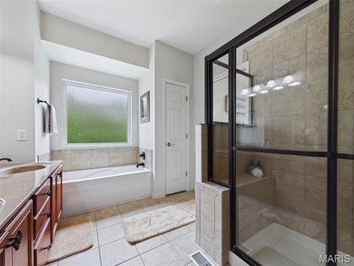 Nothing to do but move right in! This stunning stand-alone villa - photo 26